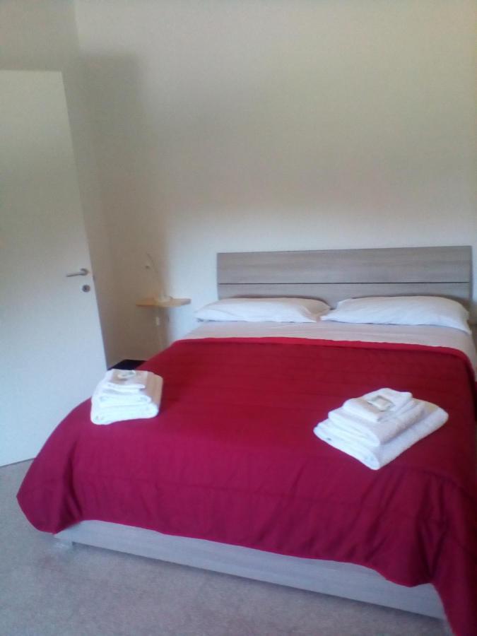 パエストゥム Mamena Bed & Breakfast エクステリア 写真