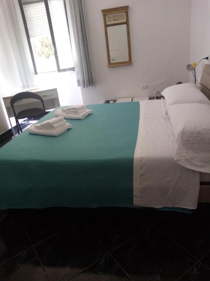 パエストゥム Mamena Bed & Breakfast エクステリア 写真